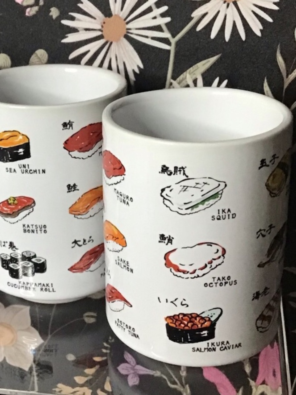 Two tea or espresso cups sushi bundle lot - Picture 2 of 5